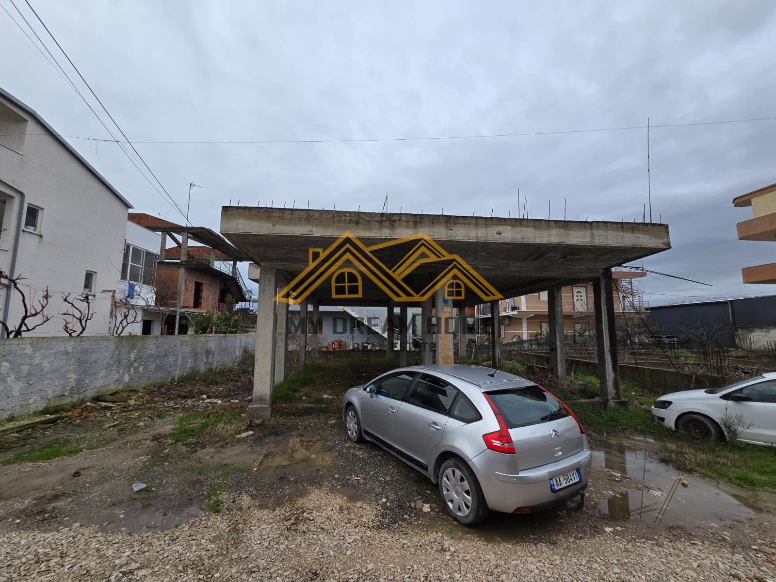 SHITET SHTEPI KARABINA 1 -KATESHE NE ISH KENETA DURRES! 2
