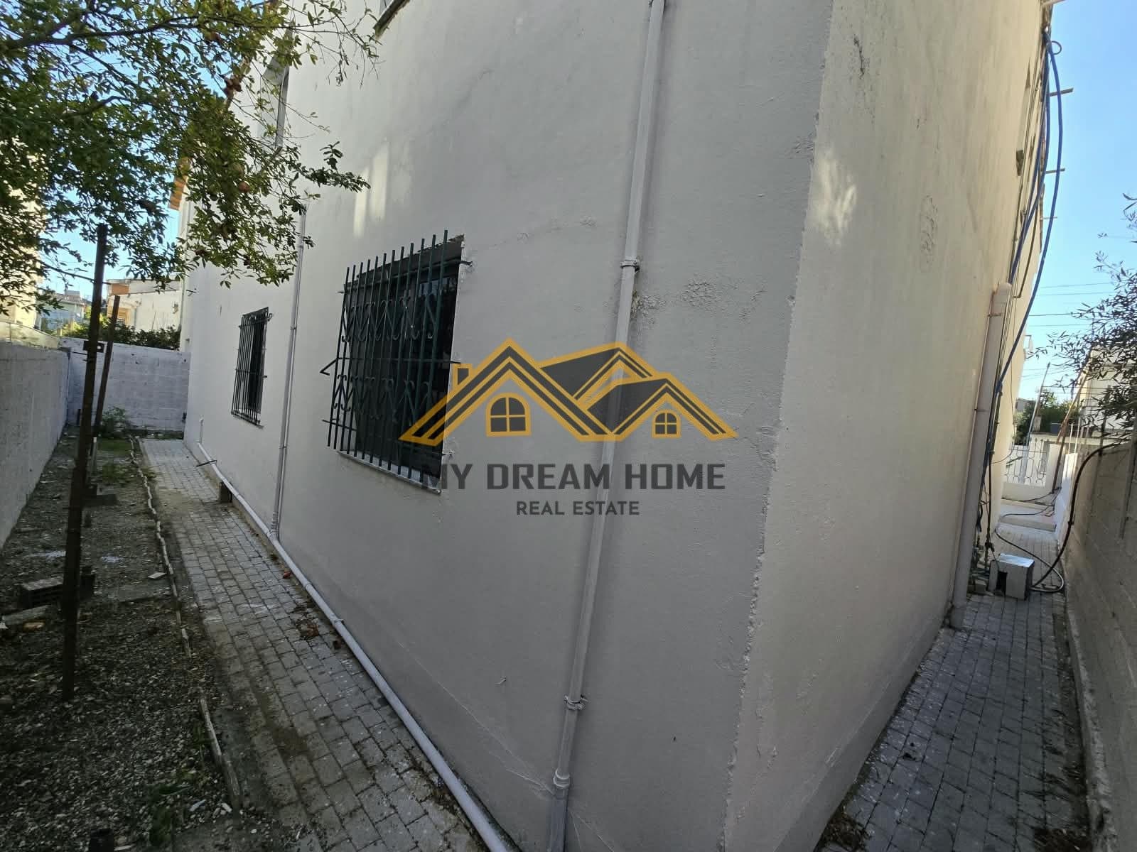 Shitet Pronë Investimi me 4 Apartamente | Blloku i Vilave, Lagjja 18, Durrës 2