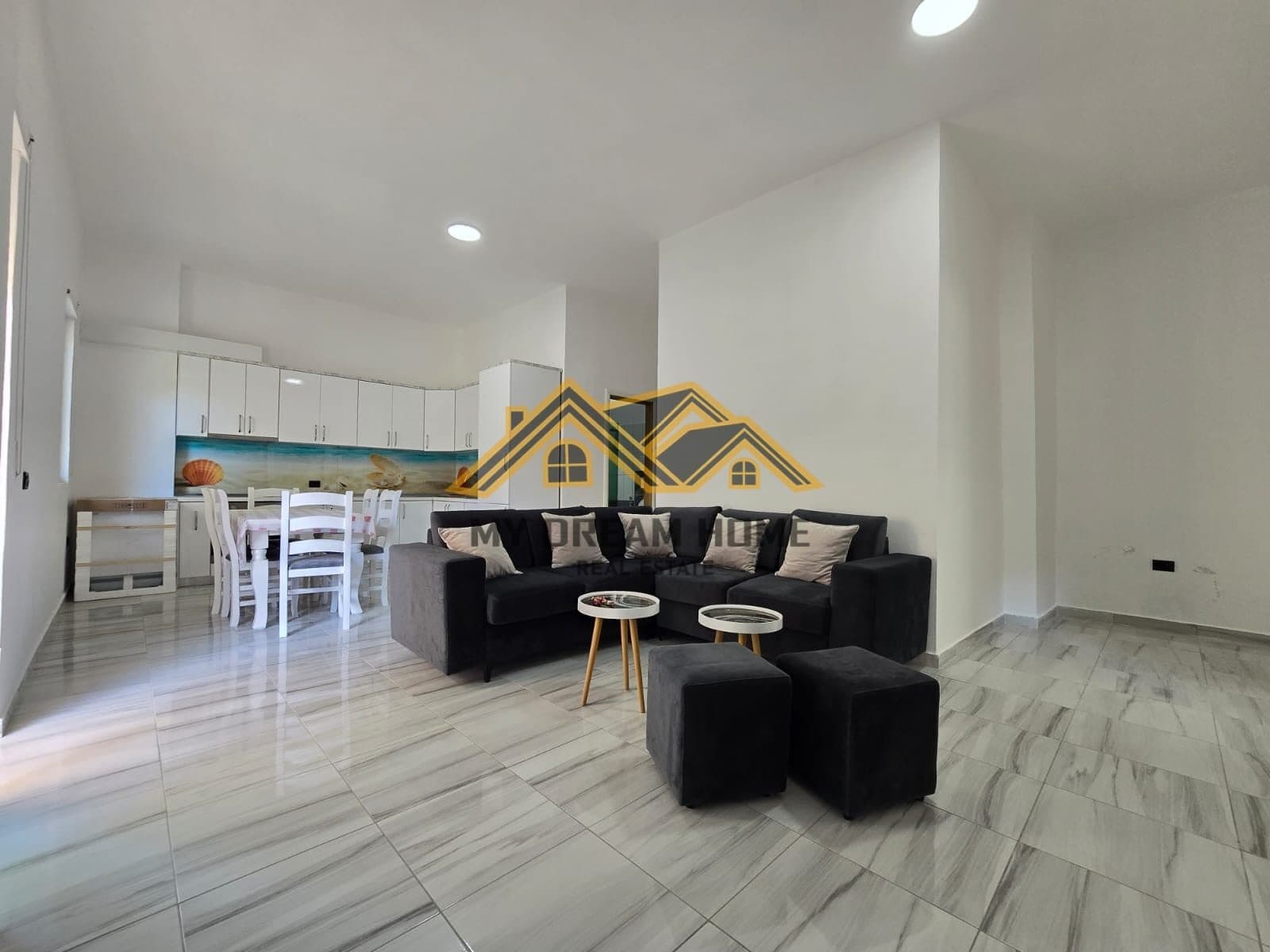 SHITET APARTAMENT 2+1 TEK SHKEMBI I KAVAJES!!