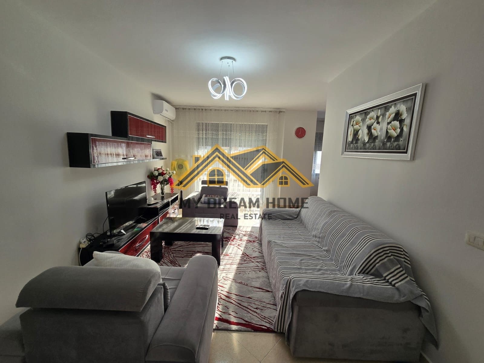 SHITET APARTAMENTE 2+1 TEK SPITALI DURRES!