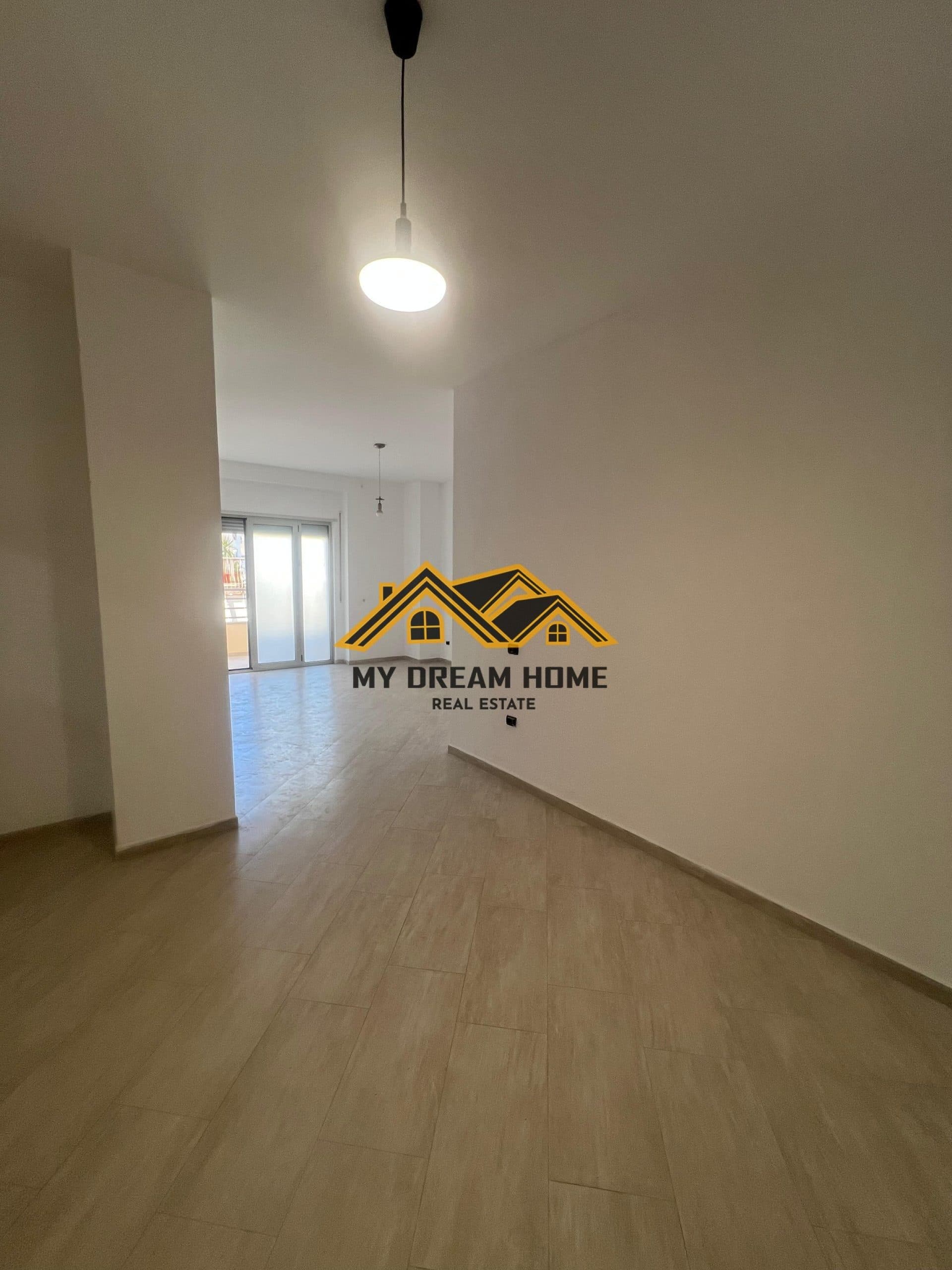 SHITET APARTAMENT 2+1+2TUALETE+2 BALLKONE PRANE PALLATIT SPORTIT! 3