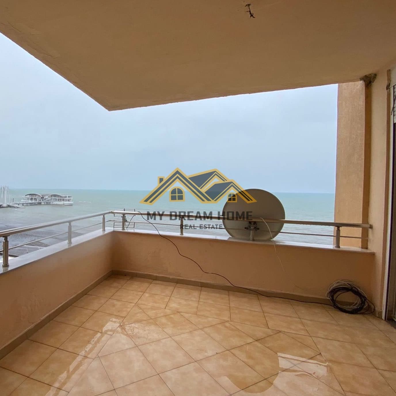 SHITET APARTAMENT 3+1+2 NE VOLLGA DURRES!