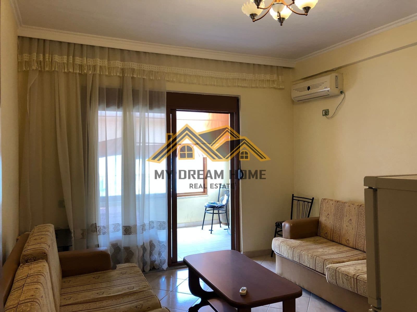 SHITET APARTAMENT 1+1 TEK SHKEMBI I KAVAJES ! 3