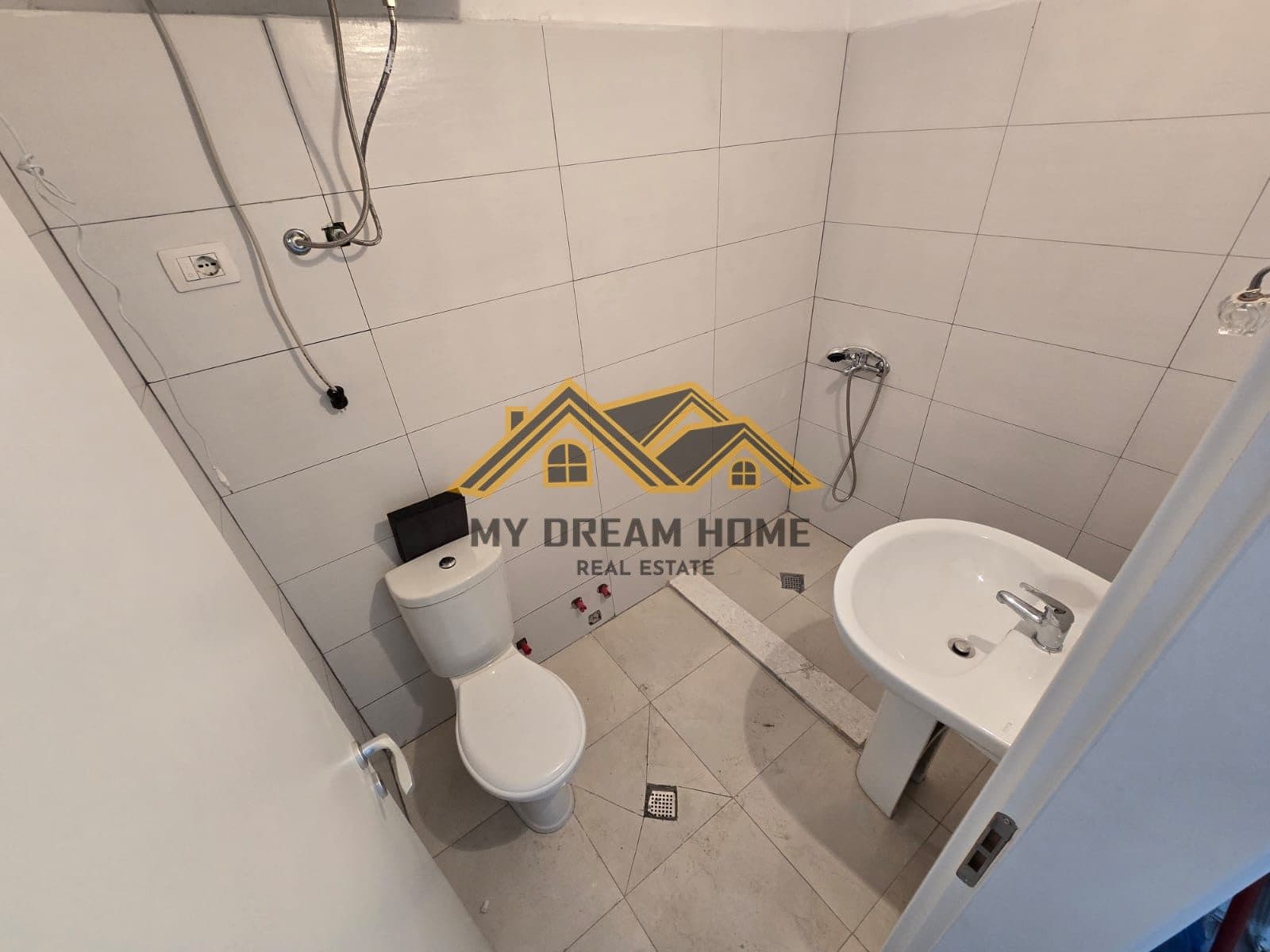 Shitet Apartament 1+1 Plazh Durres! Vije e Dyte me Detin 2