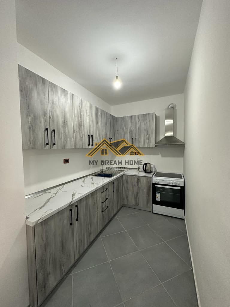 SHITET APARTAMENT 1+1 TEK HOTEL BELMOND, RROTA E KUQE DURRES! 2