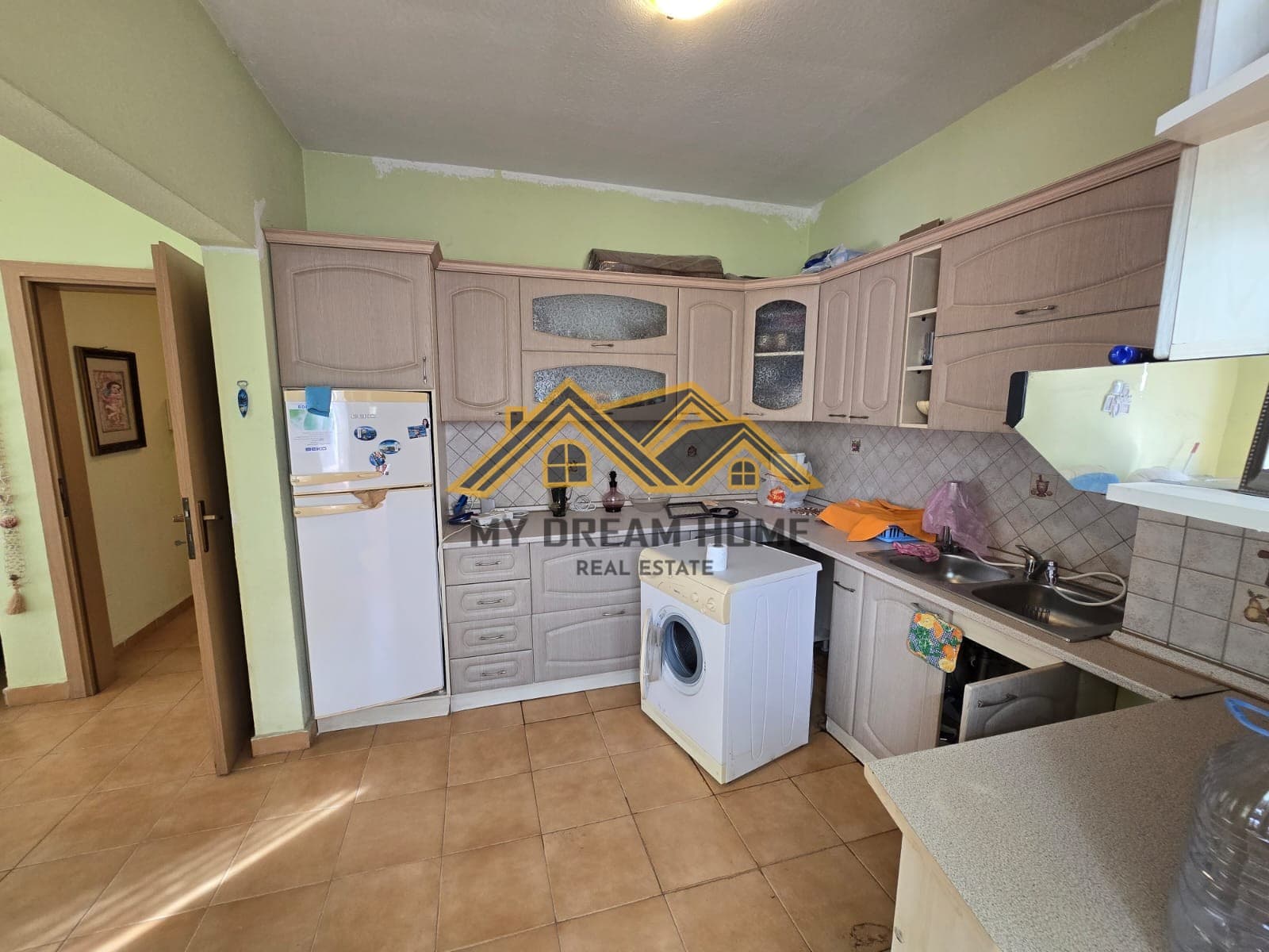 SHITET APARTAMENT 1+1 NE PLAZH DURRES!