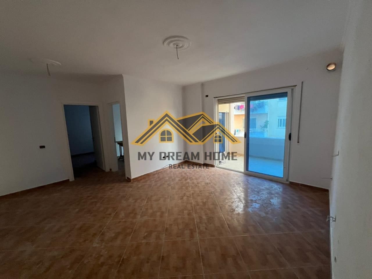 Shitet, Apartament 2+1, Plazh , Durres