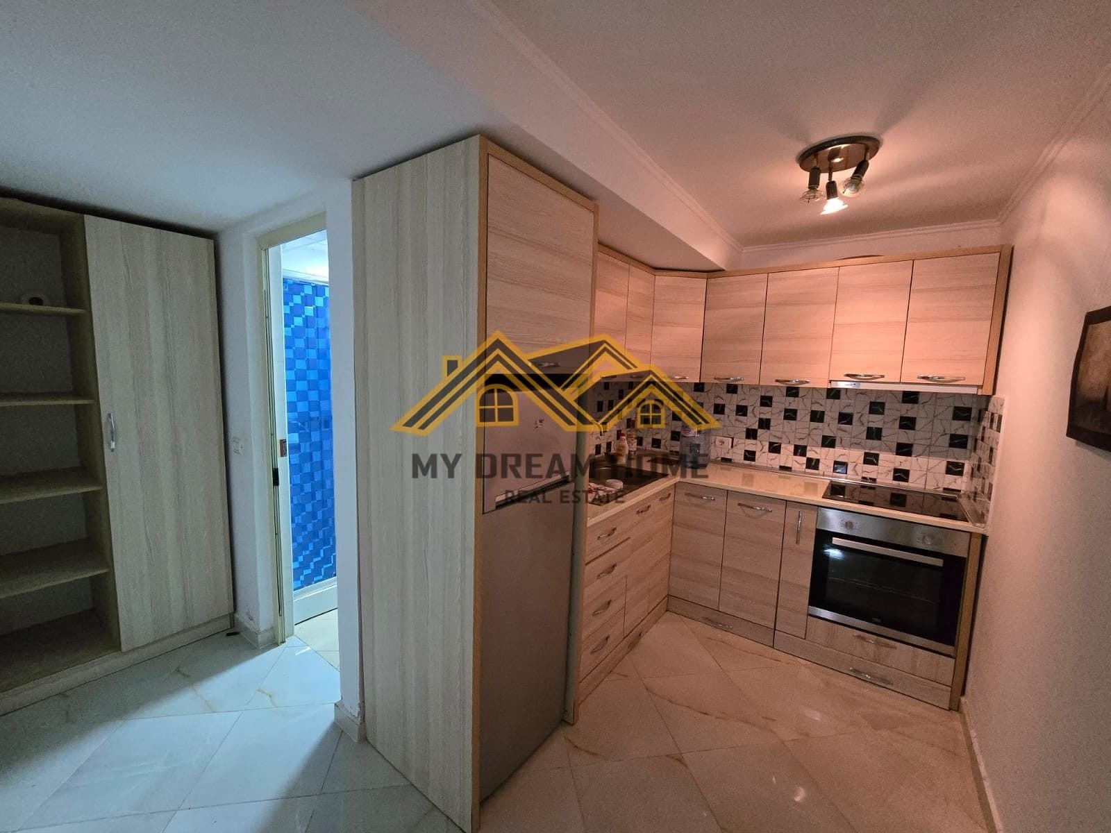 SHITET APARTAMENT 1+1 GOLEM.