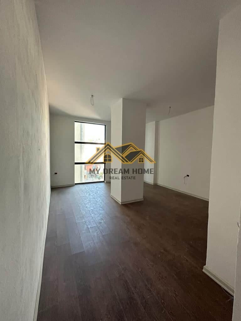 SHITET APARTAMENT 2+1+2 NE VOLLGA PAMJE ANESORE DETI ! 3