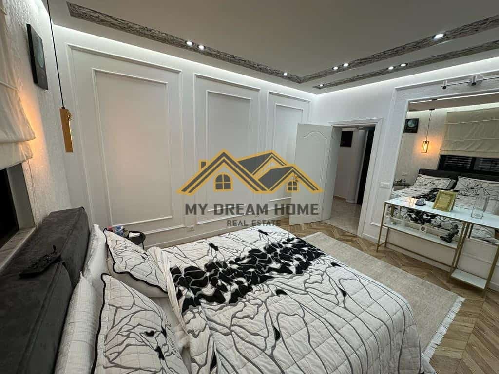 SHITET SUPER APARTAMENT 3+1+2 TEK ZJARREFIKSES, DURRES! 2