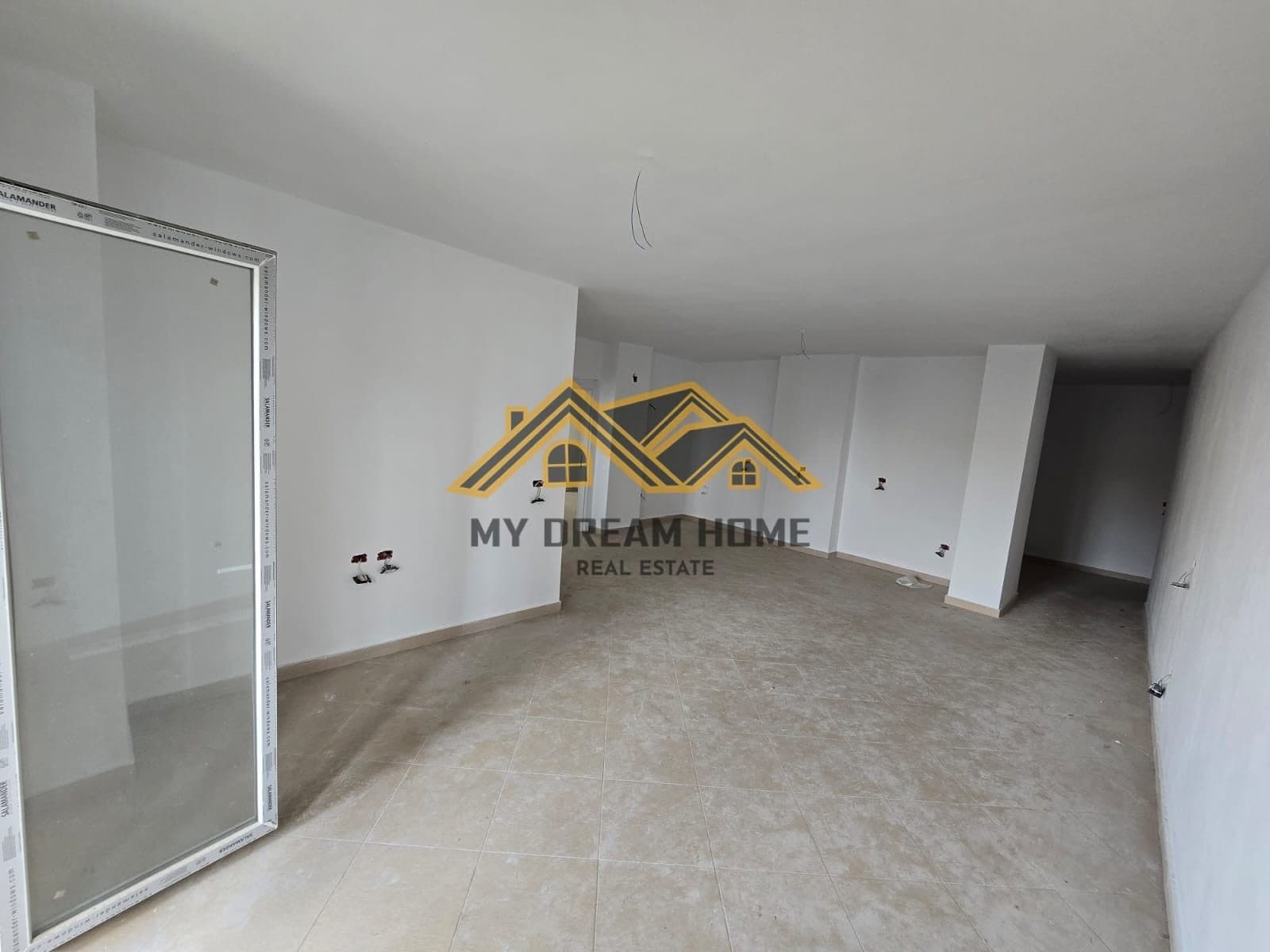 SHITET APARTAMENT 2+1 QENDER DURRES 2