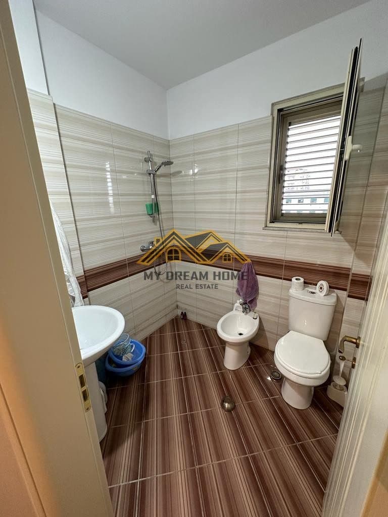 SHITET APARTAMENT 3+1+2 PERBALLE SPITALI !! 3
