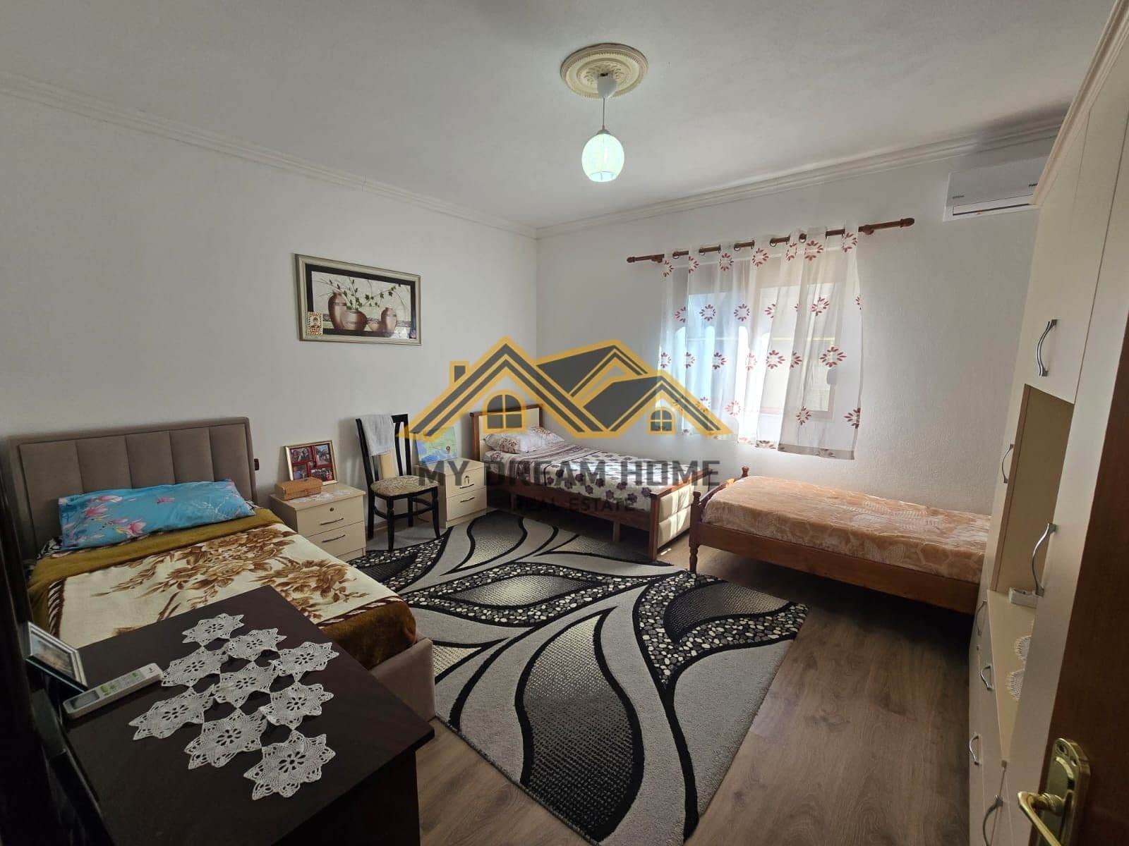 SHITET SHTEPI PRIVATE FLLAKE DURRES! 4