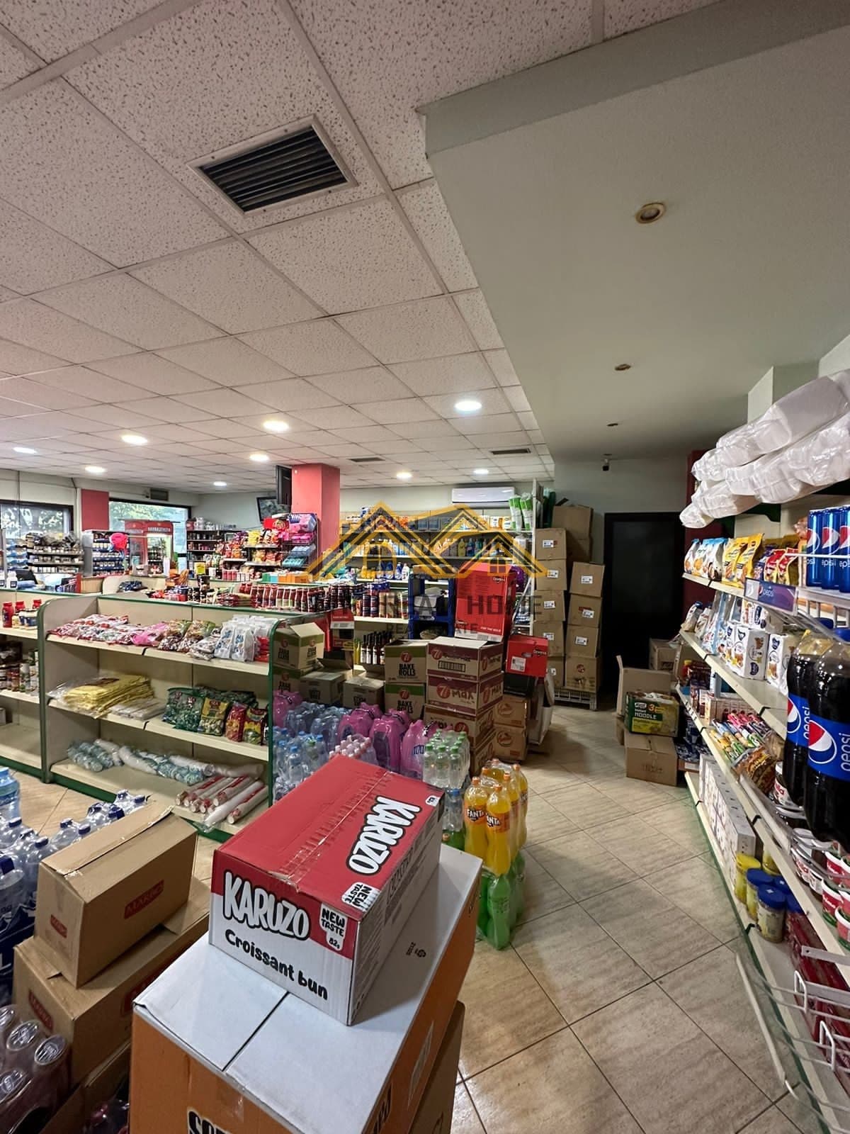 SHITET AKTIVITETI MARKET NE RRUGE KRYESORE PRANE DREJTORIS POLICIS, DURRES! 2