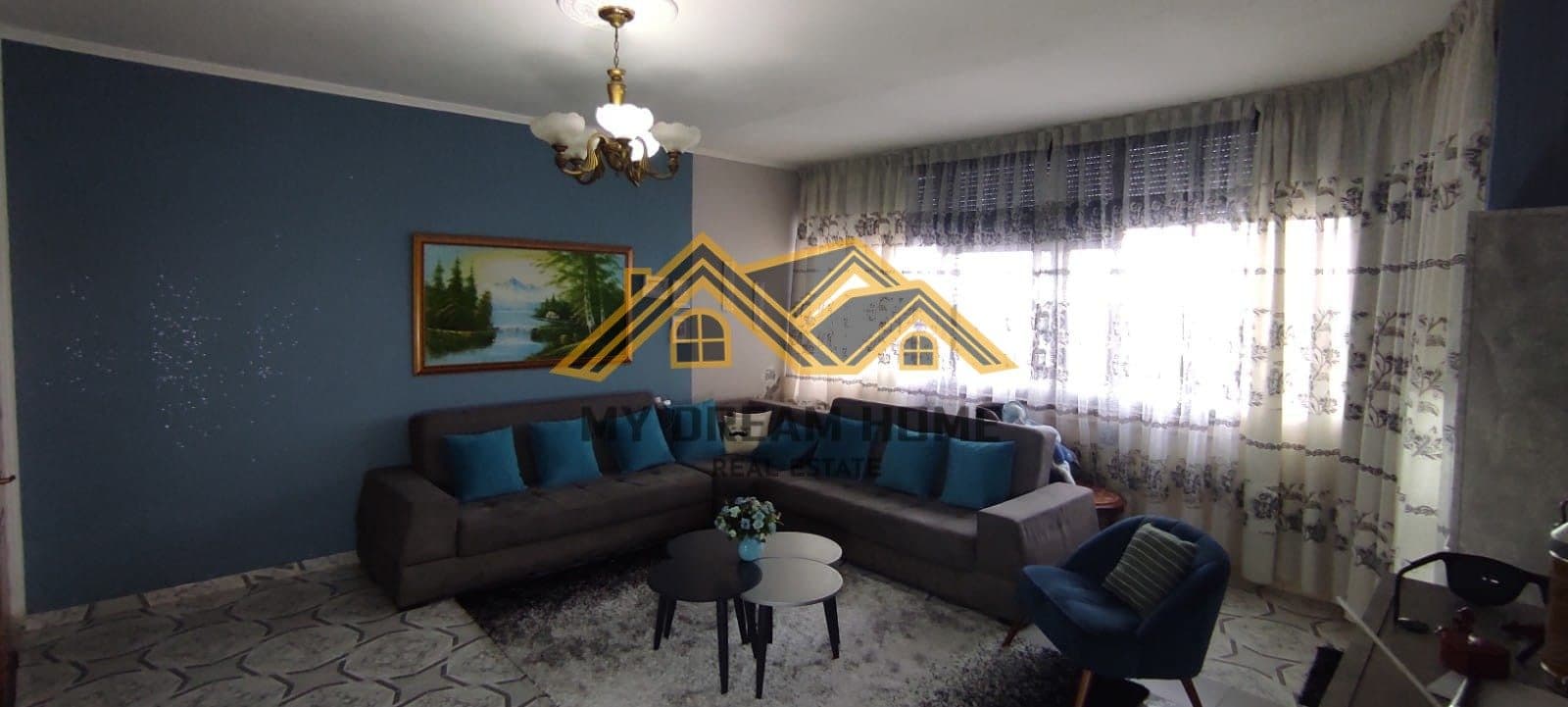 SHITET APARTAMENT 2+1+2 NE DURRES 3