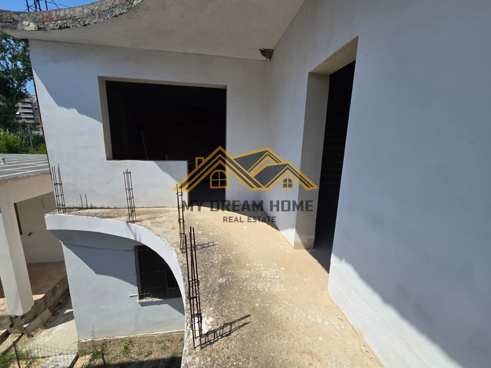 Shtepi Private 2-katëshe për shitje në plazhin e Durrësit 3