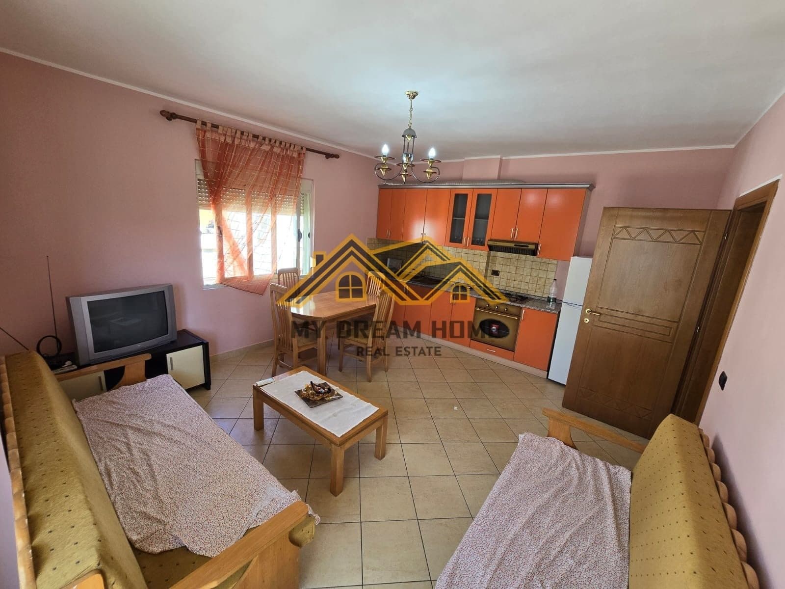 SHITET APARTAMENT 1+1 NE SHKEMBIN E KAVAJES !!