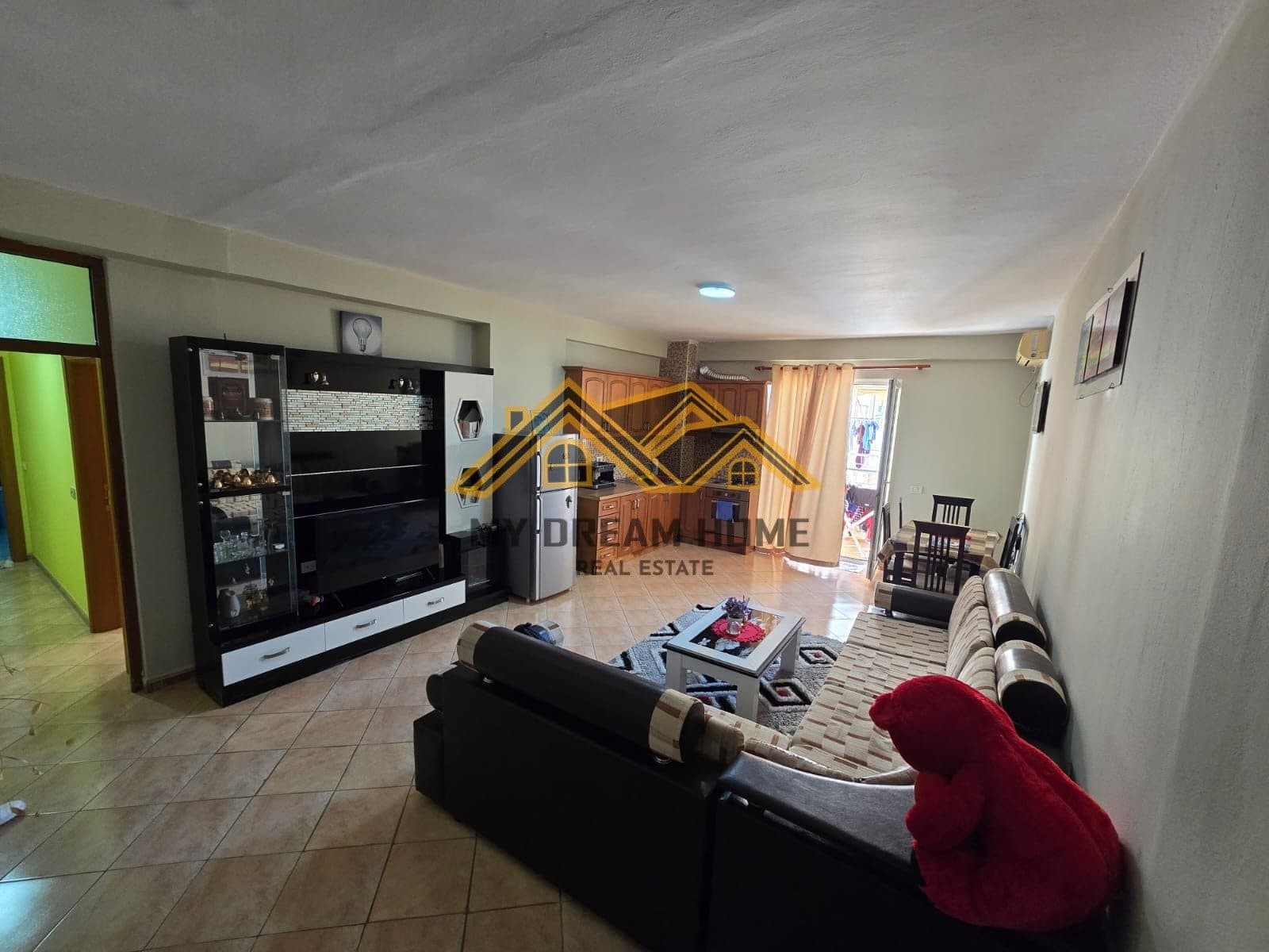 SHITET APARTAMENT 1+1 NE QENDER! 2
