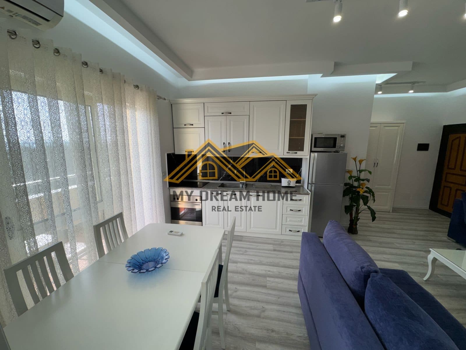 Shitet Apartament 1+1 në Plazh Iliria, Durrës! 2