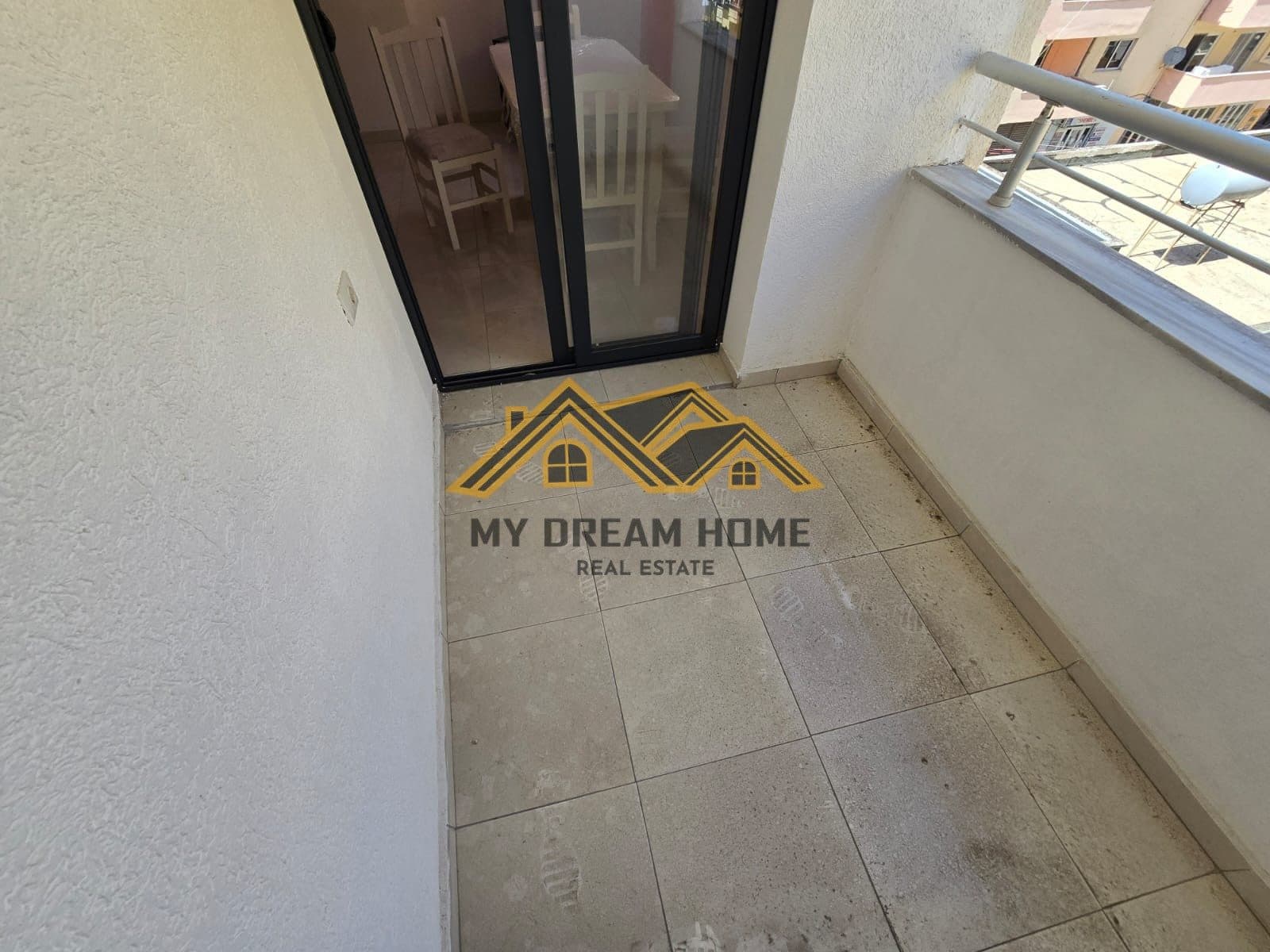 Shitet Apartament 1+1 Plazh Durres! Vije e Dyte me Detin 3