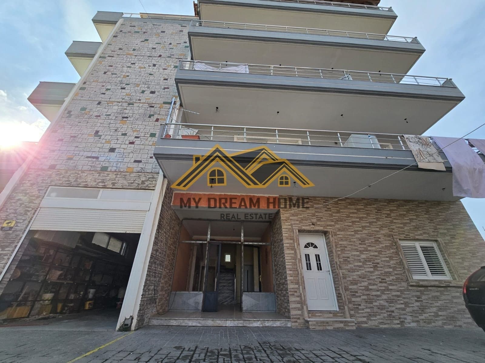 SHITET PALLAT 5 KATESH NE DURRES! 3