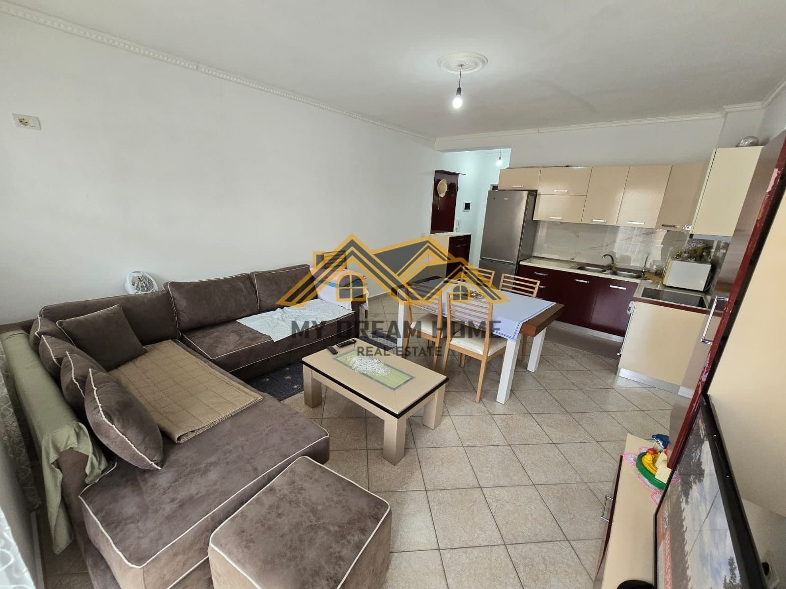 Apartament 2+1 për Shitje te Shkëmbi I Kavajës, Durrës