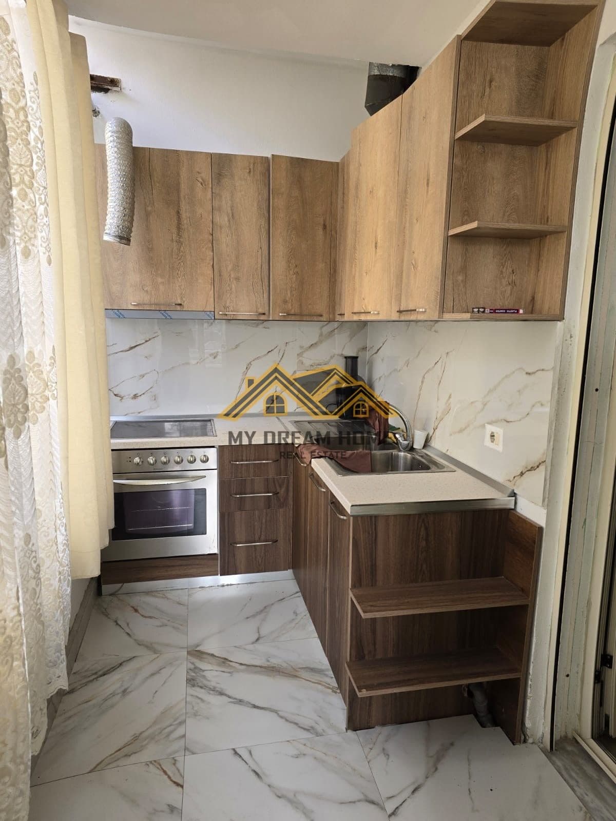 SHITEN DY APARTAMENTE 1+1 NE ILIRIA PLAZH!