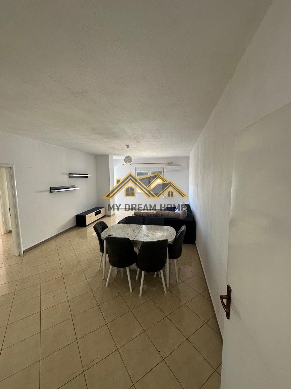 JEPET ME QERA APARTAMENT 2+1 ISH URT-JA DURES 3
