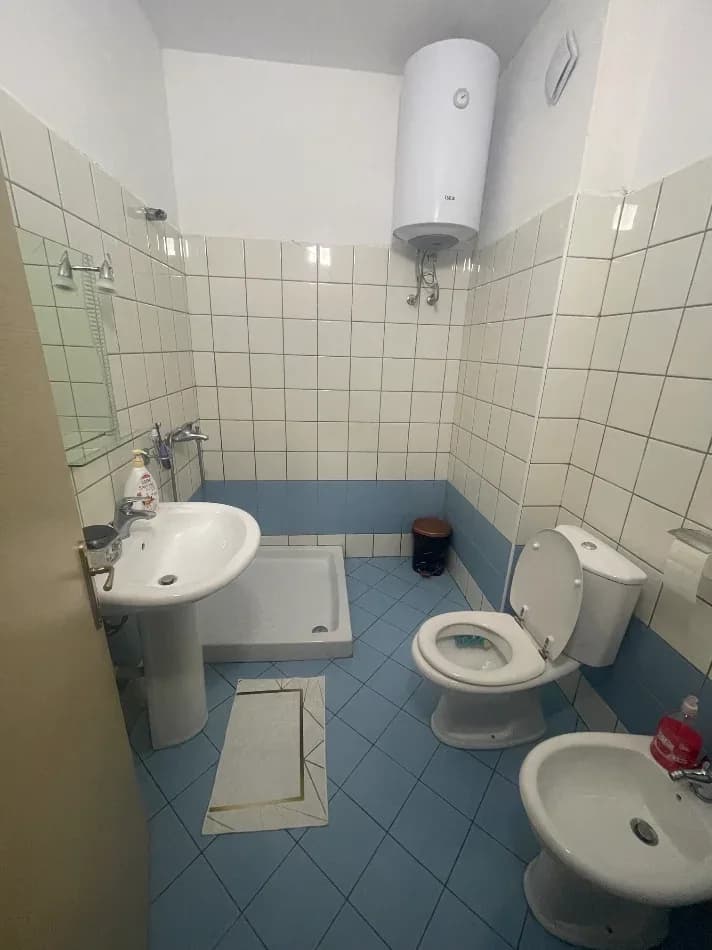 APARTAMENT 1+1 NE SHKEMBIN E KAVAJES, PER SHITJE! 4
