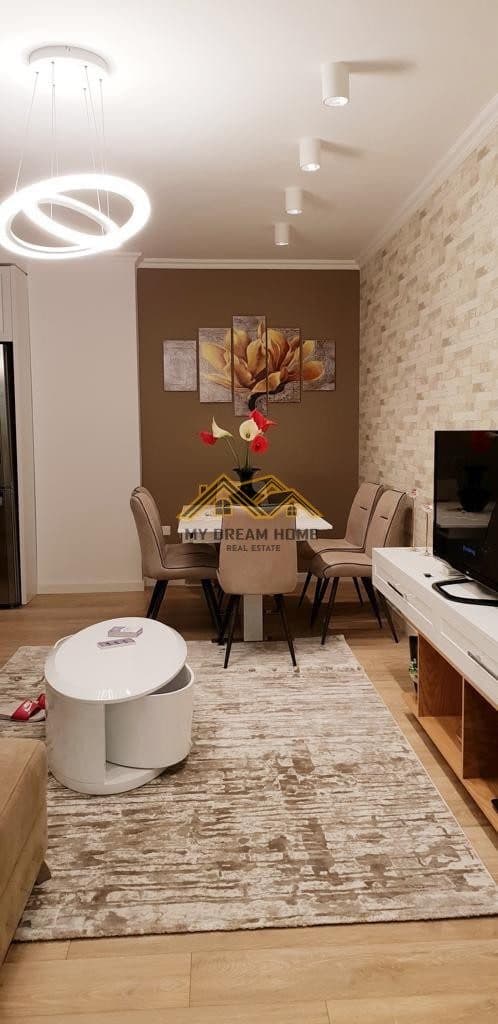 SHITET APARTAMENT 2+1 QENDER DURRES 3