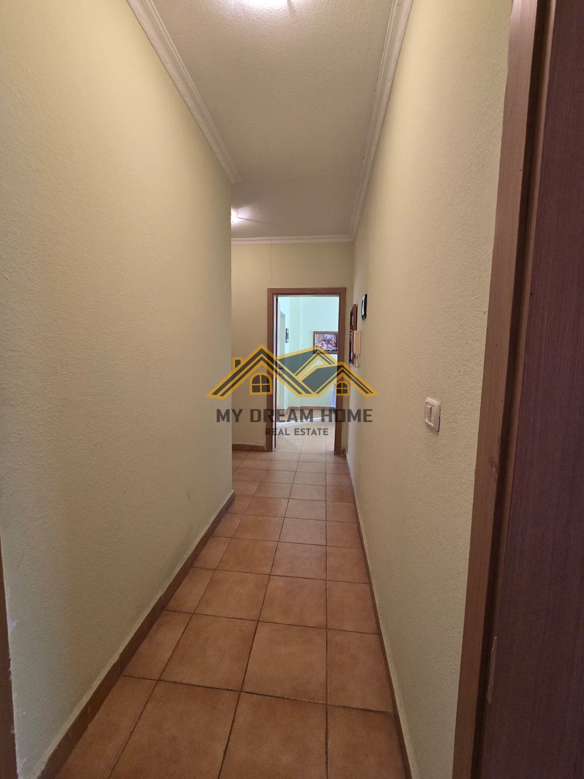 SHITET APARTAMENT 1+1 NE PLAZH DURRES!