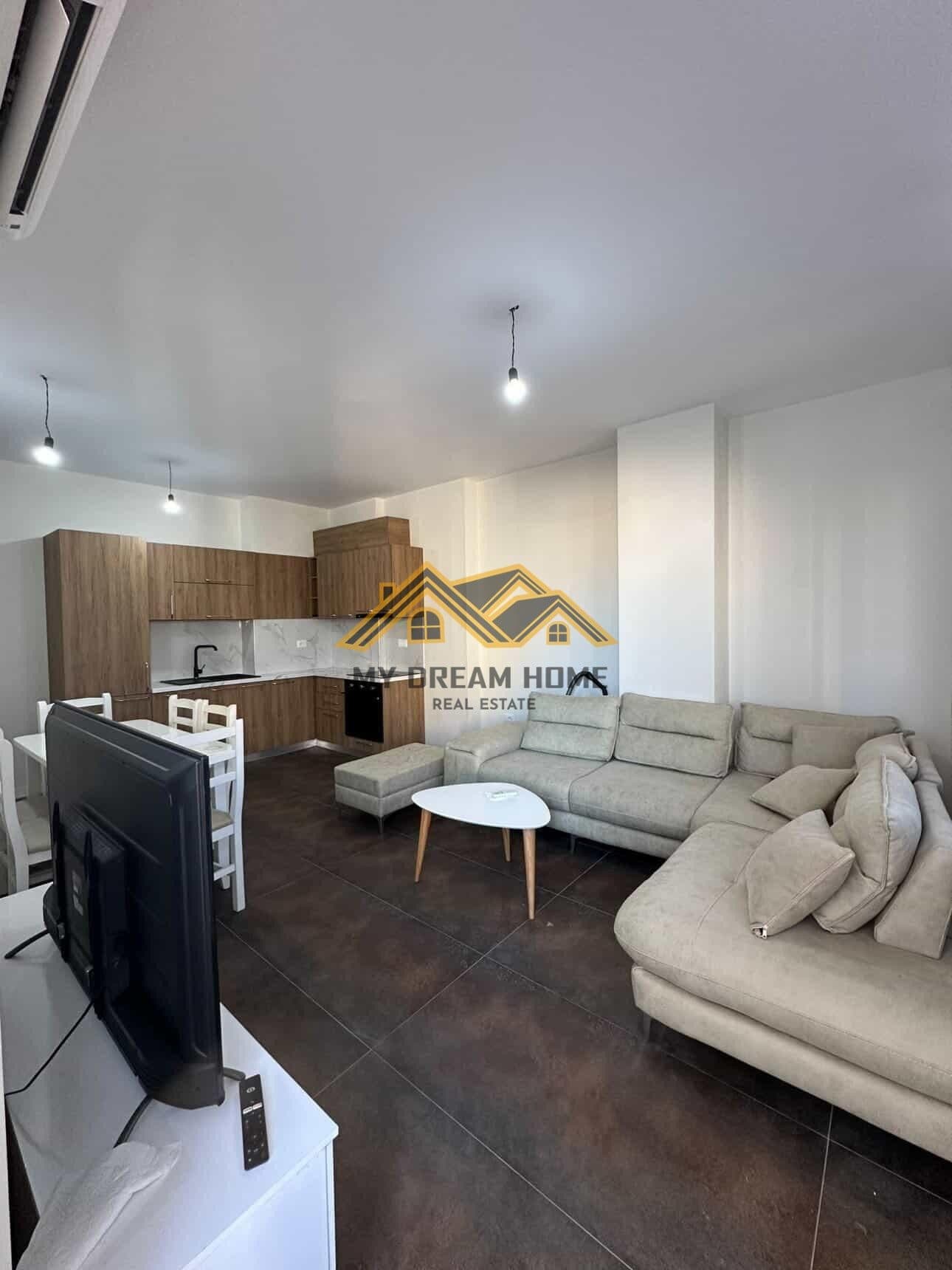 SHITET APARTAMENT 1+1 PLAZH DURRES TEK HOTEL VIVAS