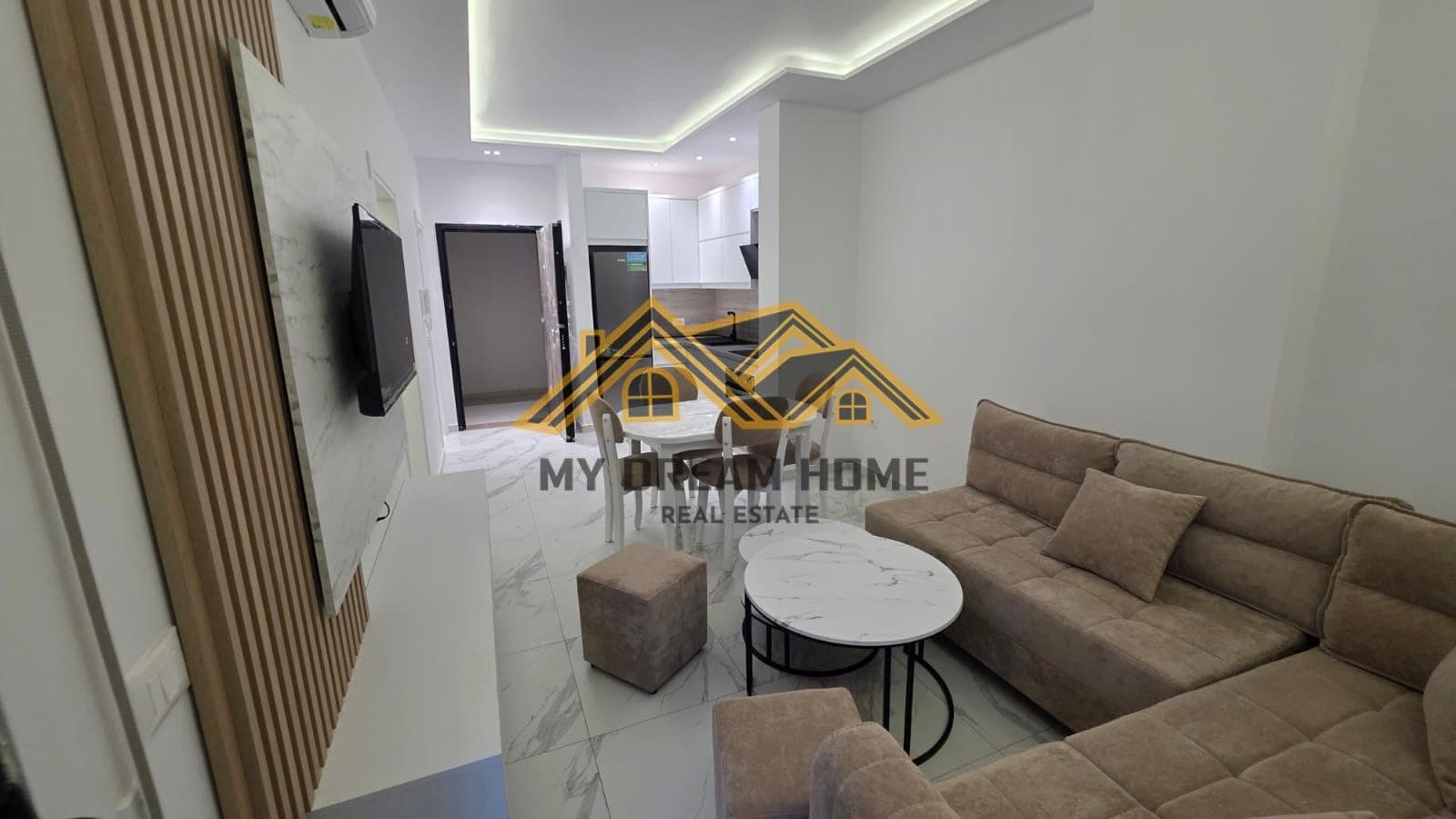 SHITET SUPER APARTAMENT NE GOLEM!