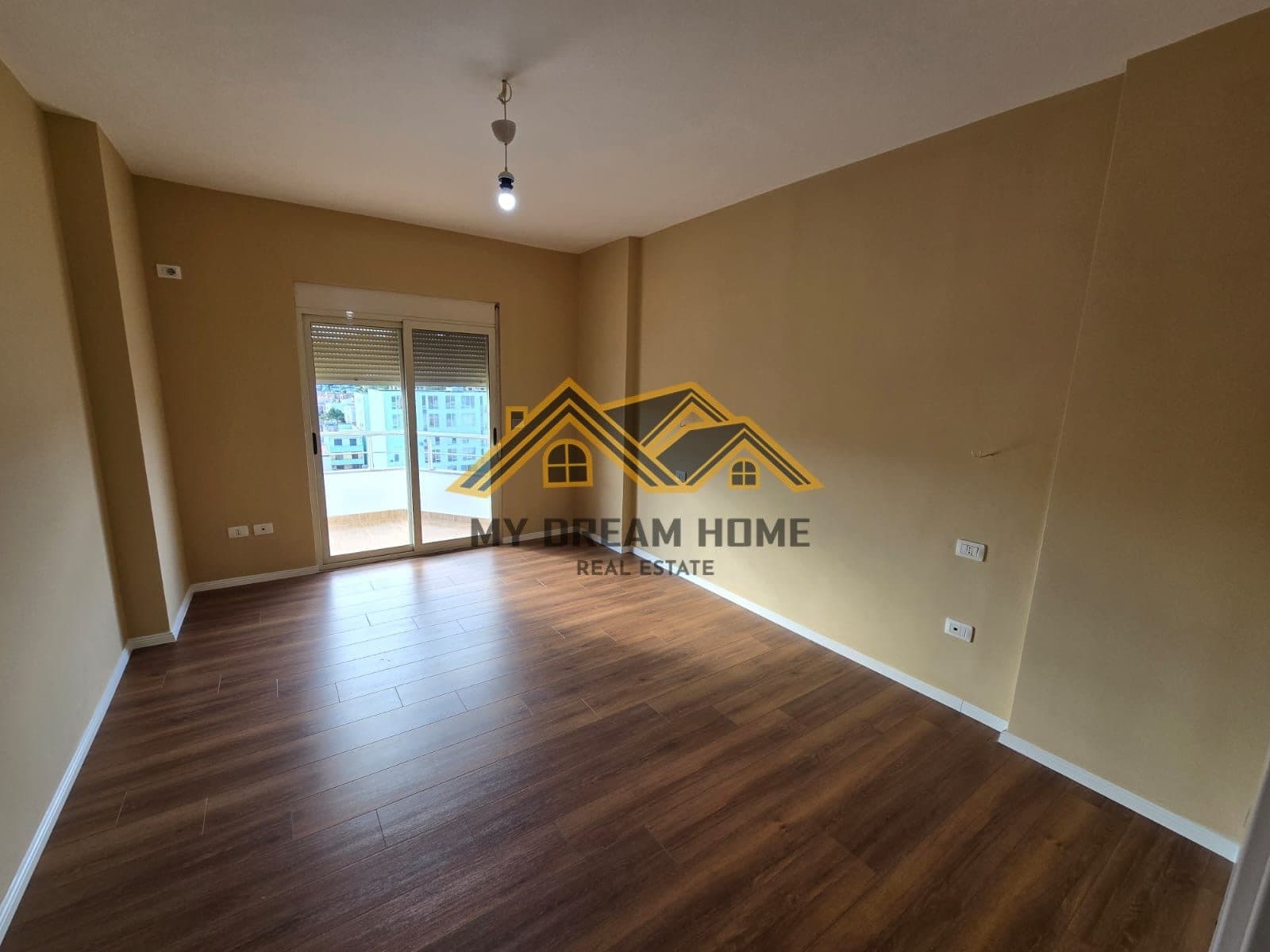 APARTAMENT 2+1 TE POLICIA NE DURRES, PER SHITJE ! 3