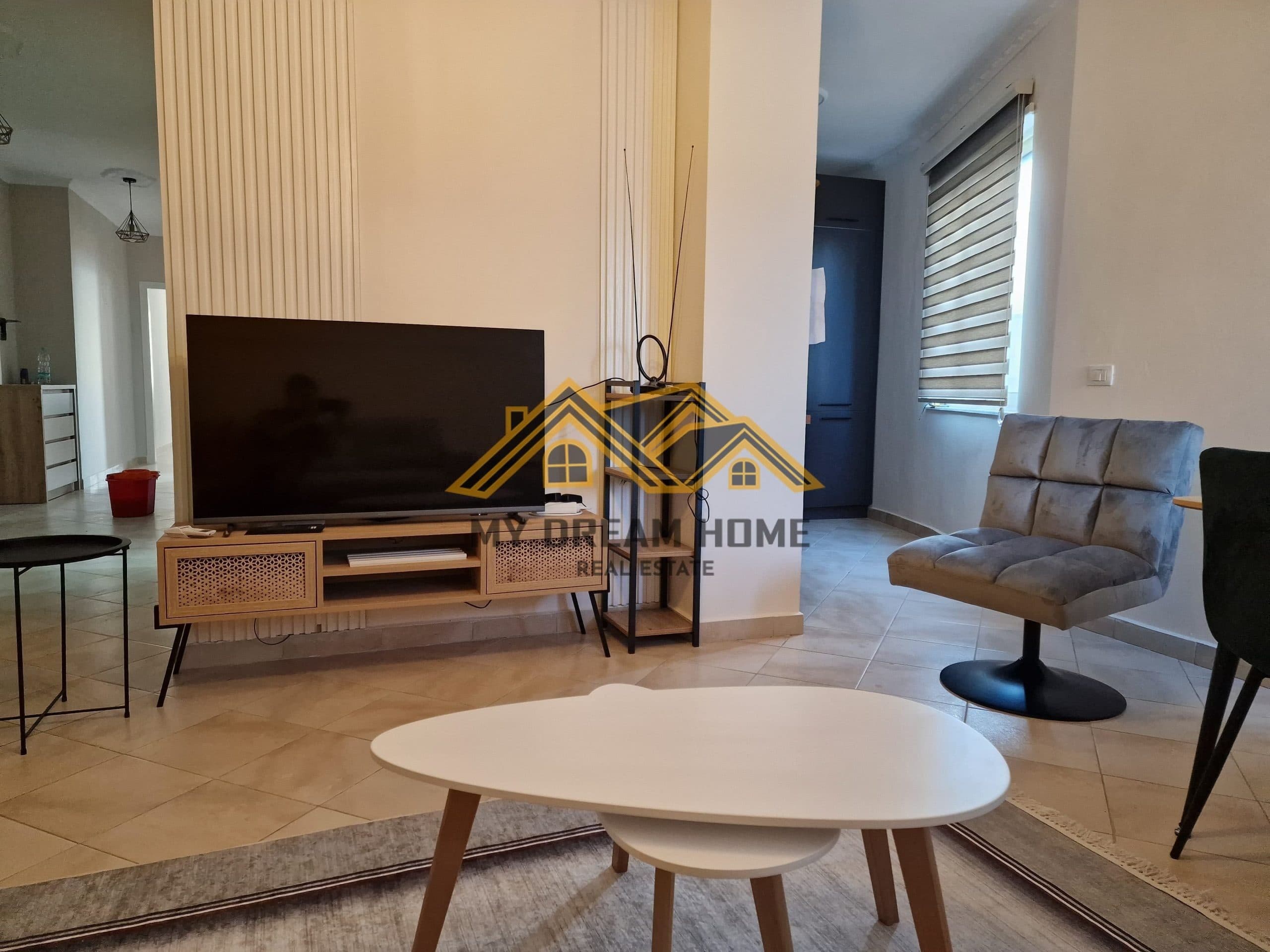 SHITET APARTAMENT 3+1 ILIRIA, PLAZH! 2