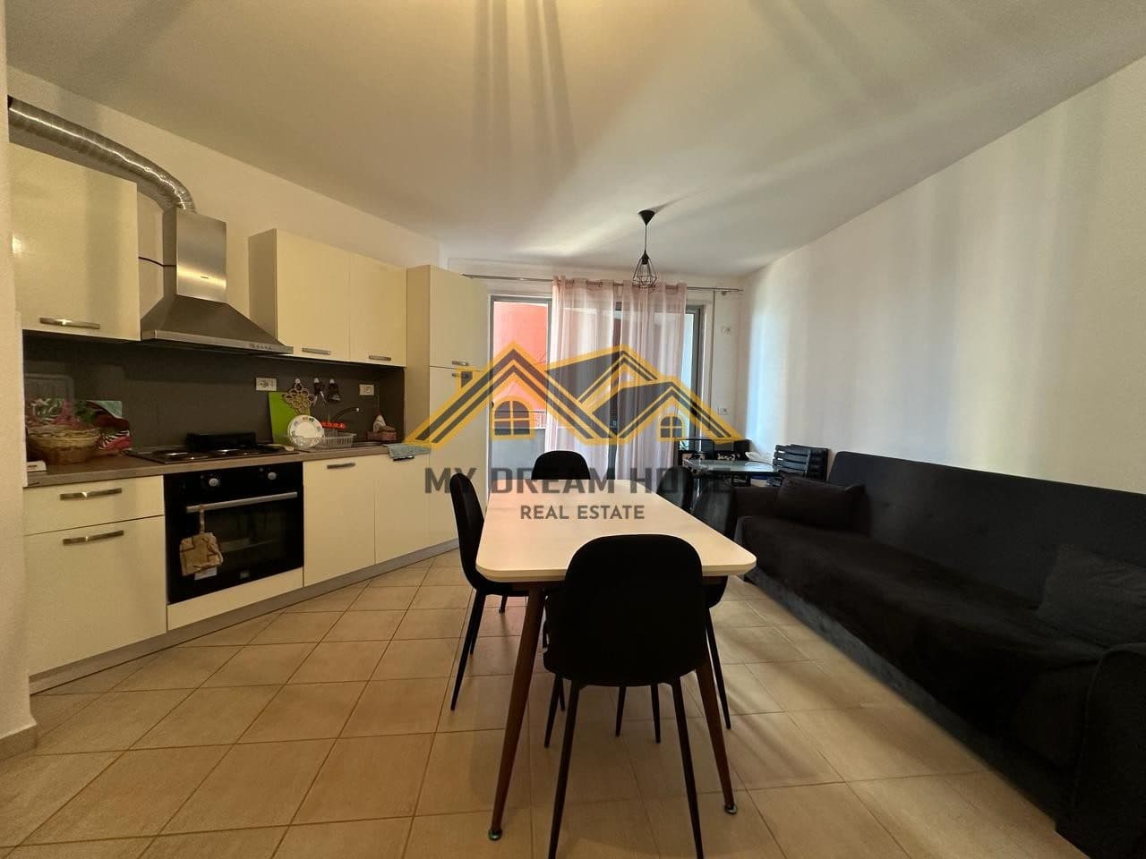 Shitet apartament 1+1 ne Shkemb te Kavajes. 3