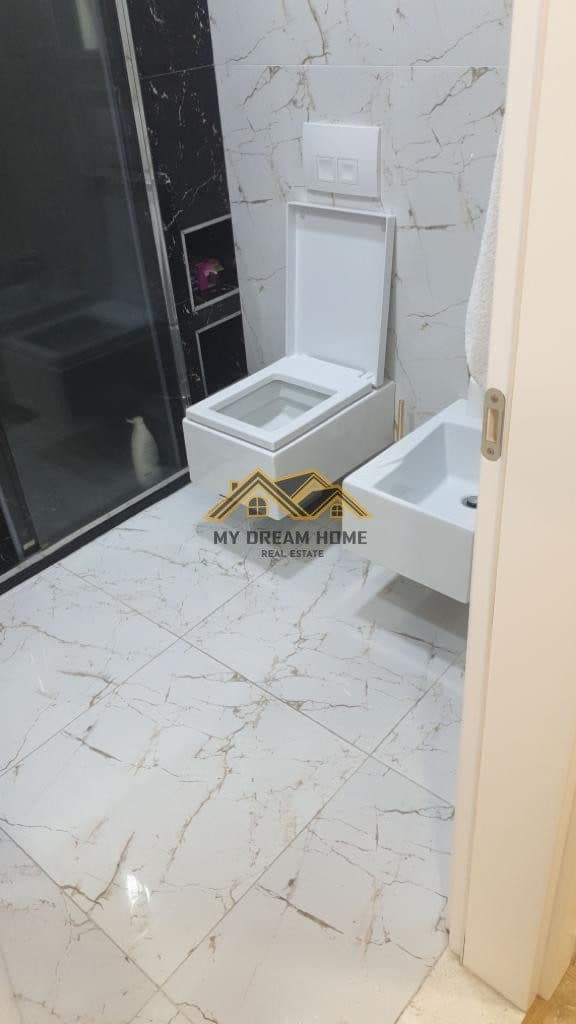 SHITET APARTAMENT 2+1 QENDER DURRES 4