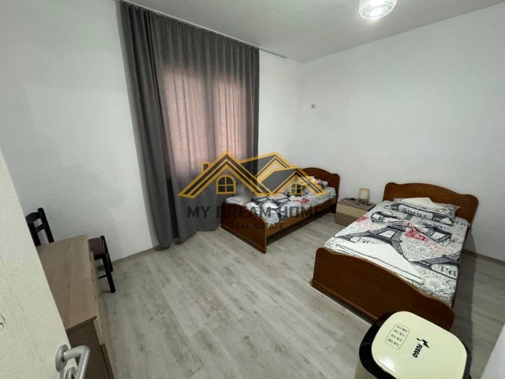 SHITET APARTAMENT 2+1+2 QENDER DURRES! 2
