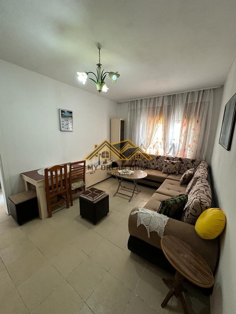 SHITET APARTAMENT 2+1 PRAN SPITALIT DURRES!