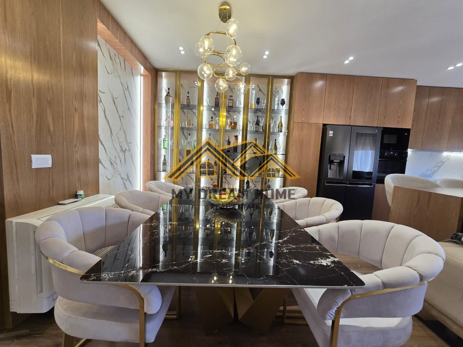 APARTAMENT LUXURY NE SHITJE 3+1+2 RRUGA E RE PORTIT 3