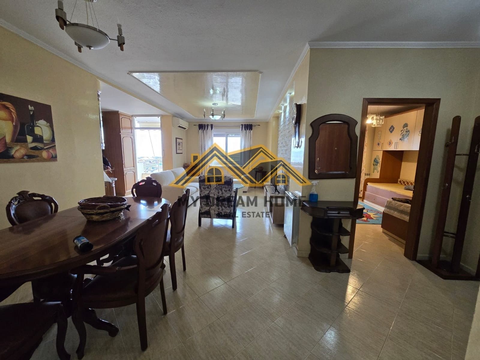 SHITET APARTAMENT 2+1+2 NE DURRES PAMJE DETI! 3