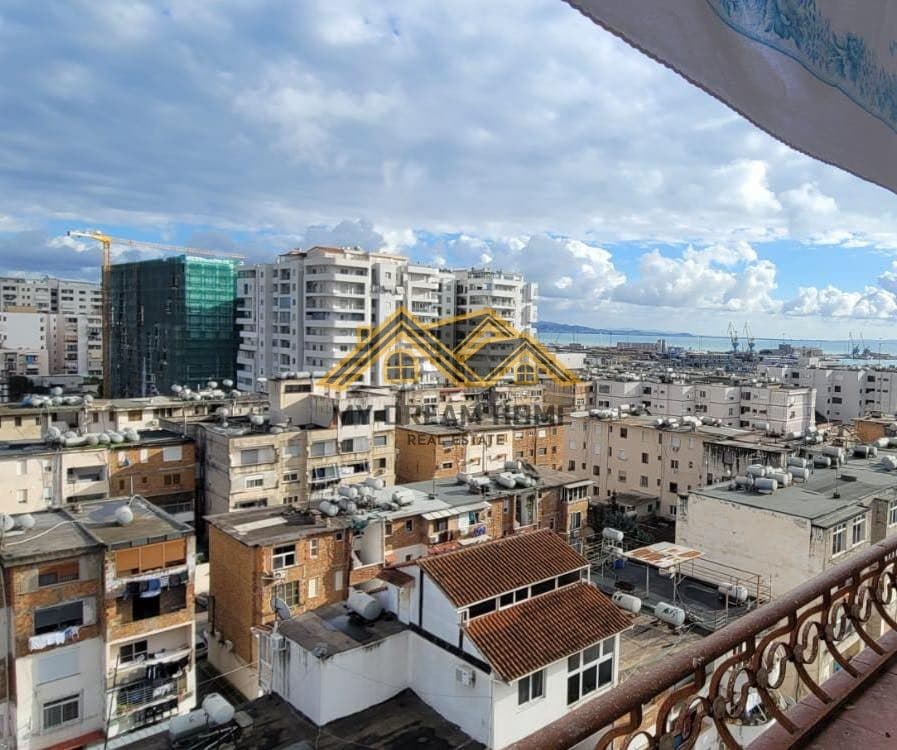 OKAZION SHITET APARTAMENT 3+1+2 PRAN MARKATES!