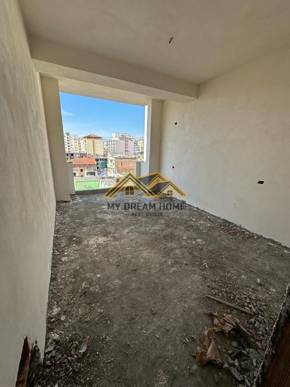 SHITET APARTAMENT 3+1+2+ DEPO NE QENDER DURRES! 4