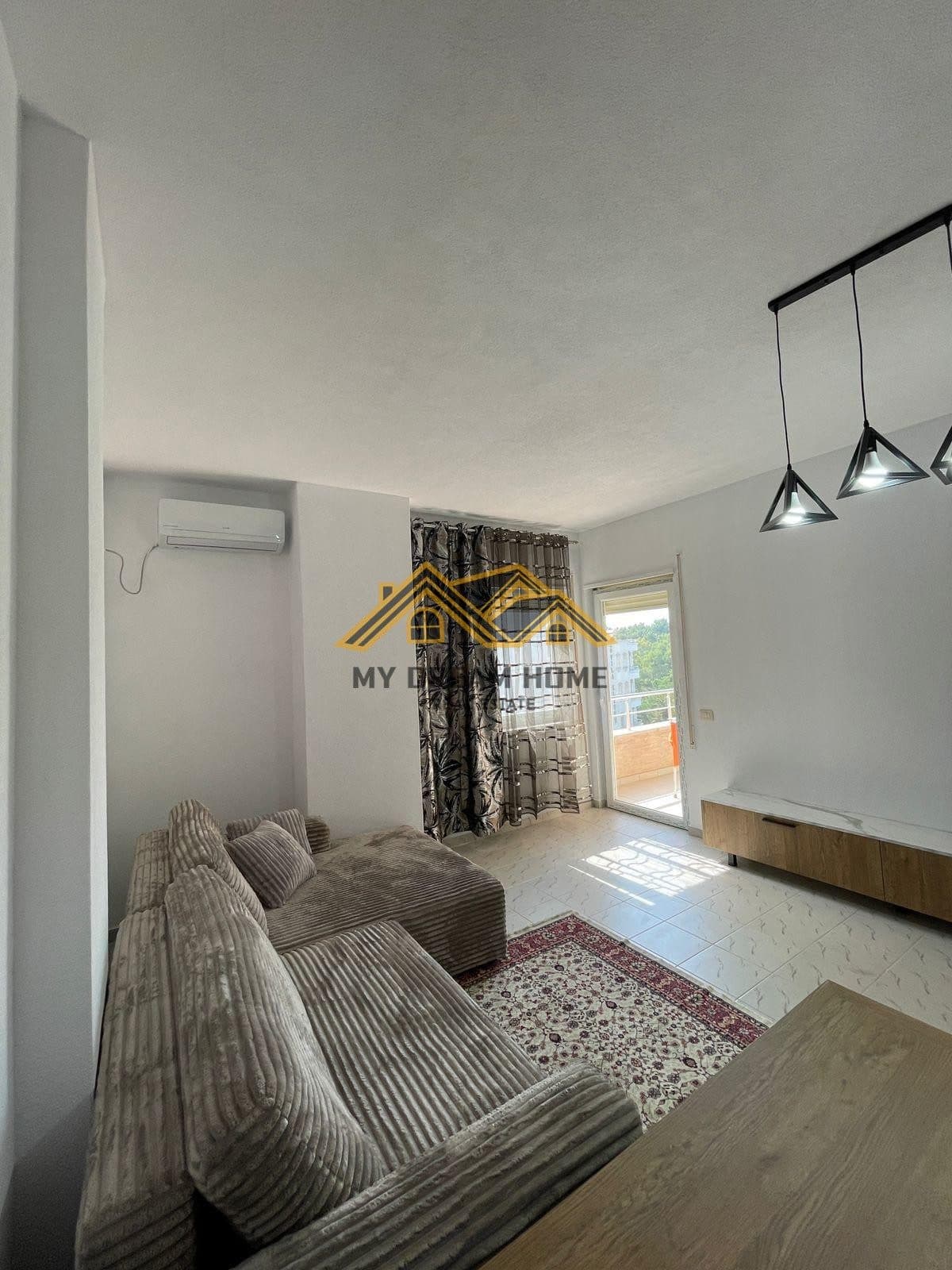 SHITET APARTAMENT 1+1 TEK SHEKMBI KAVAJES