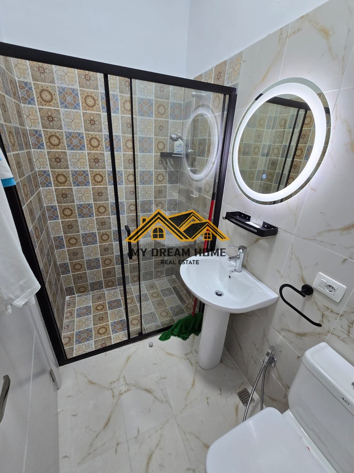 SHITET SUPER APARTAMENT 1+1 NE VOLLGA