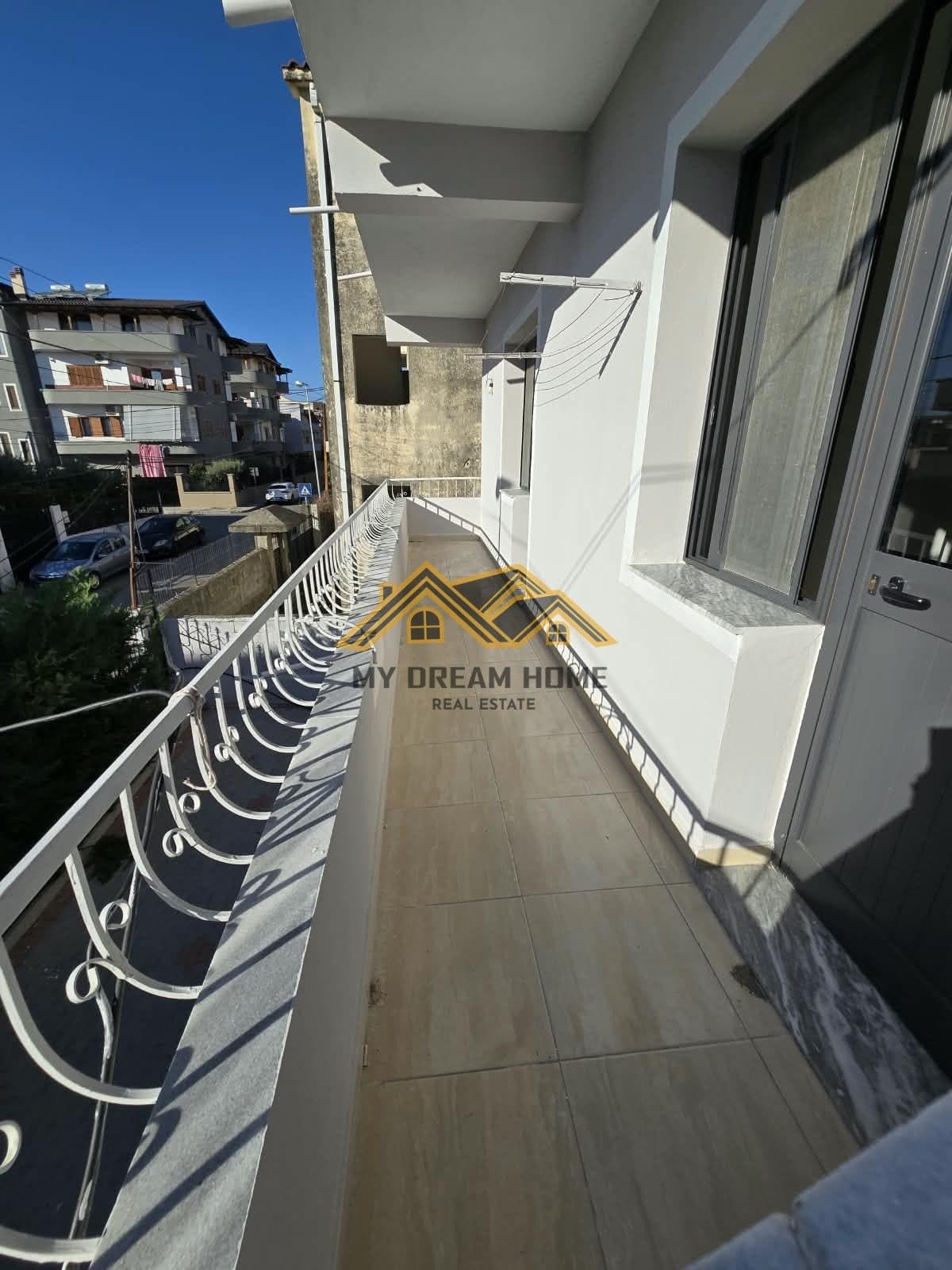 Shitet Pronë Investimi me 4 Apartamente | Blloku i Vilave, Lagjja 18, Durrës 4