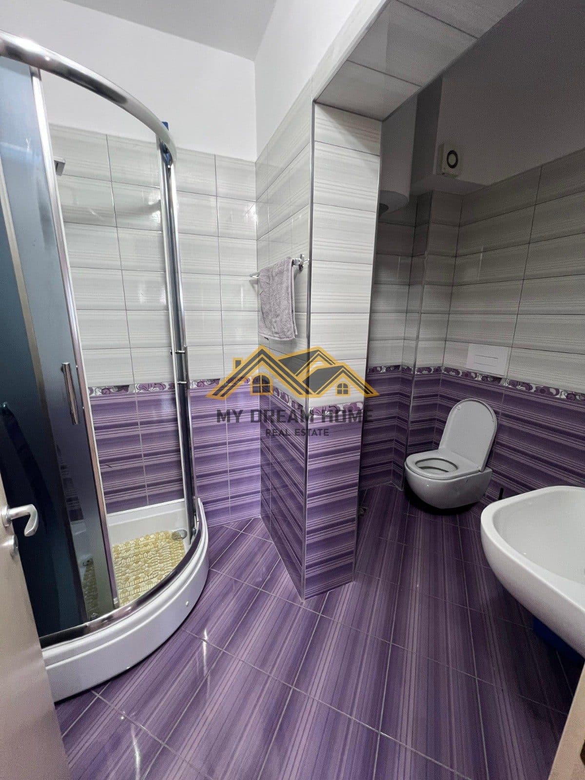 Jepet Apartament 2+1+2 Me Qira tek Galaktiku, Durrës!!