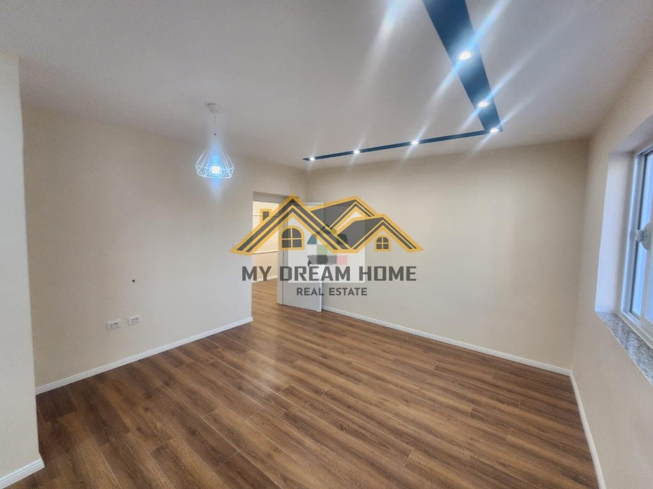 SHITET APARTAMENT 2+1 PRANE STADIUMIT(VALA PARK) 3