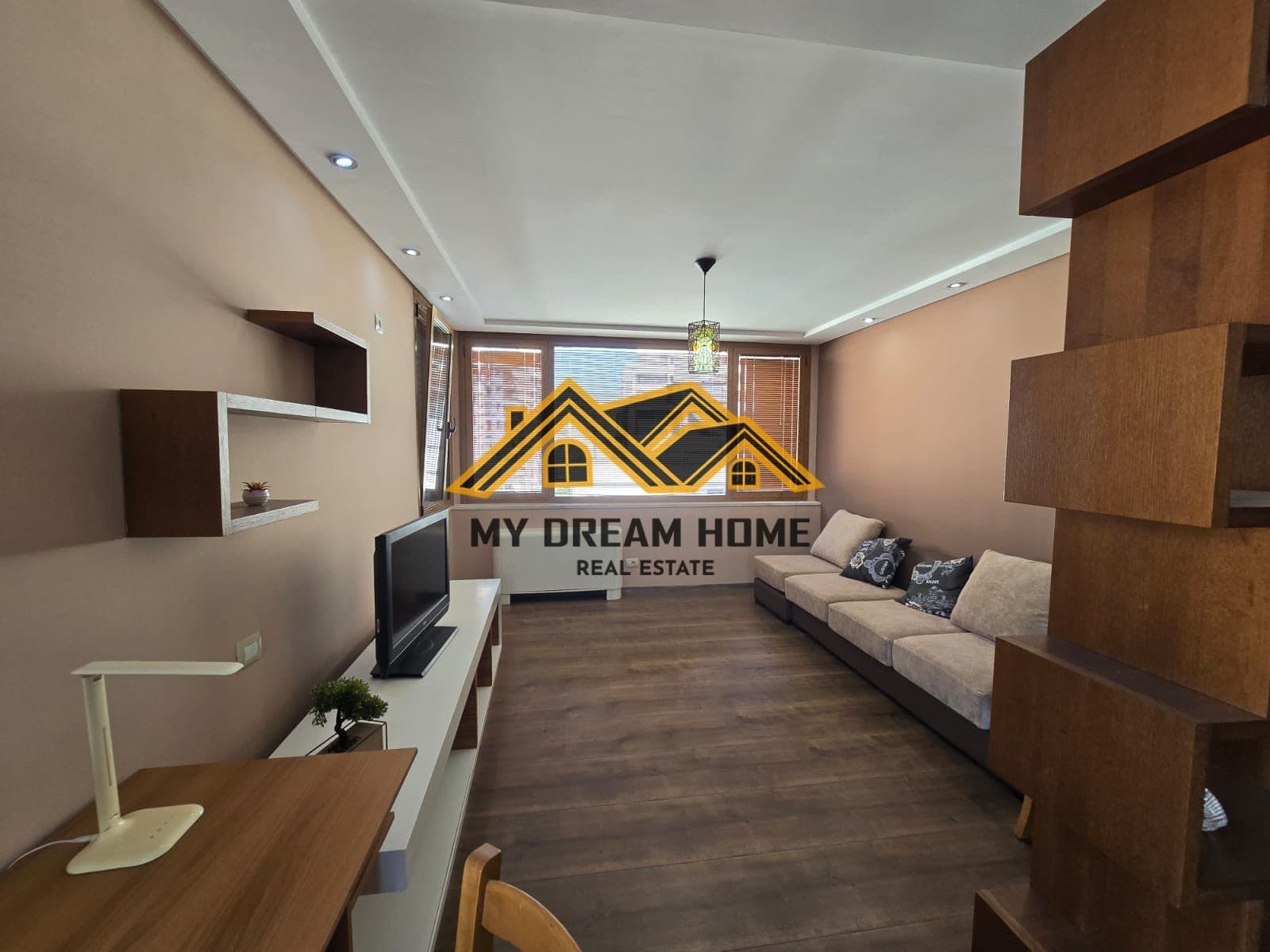 PENTHOUSE 3+1+2 +DEPO+VERANDE, ME PAMJE DETI, NE VOLLGA DURRES, PER QIRA!