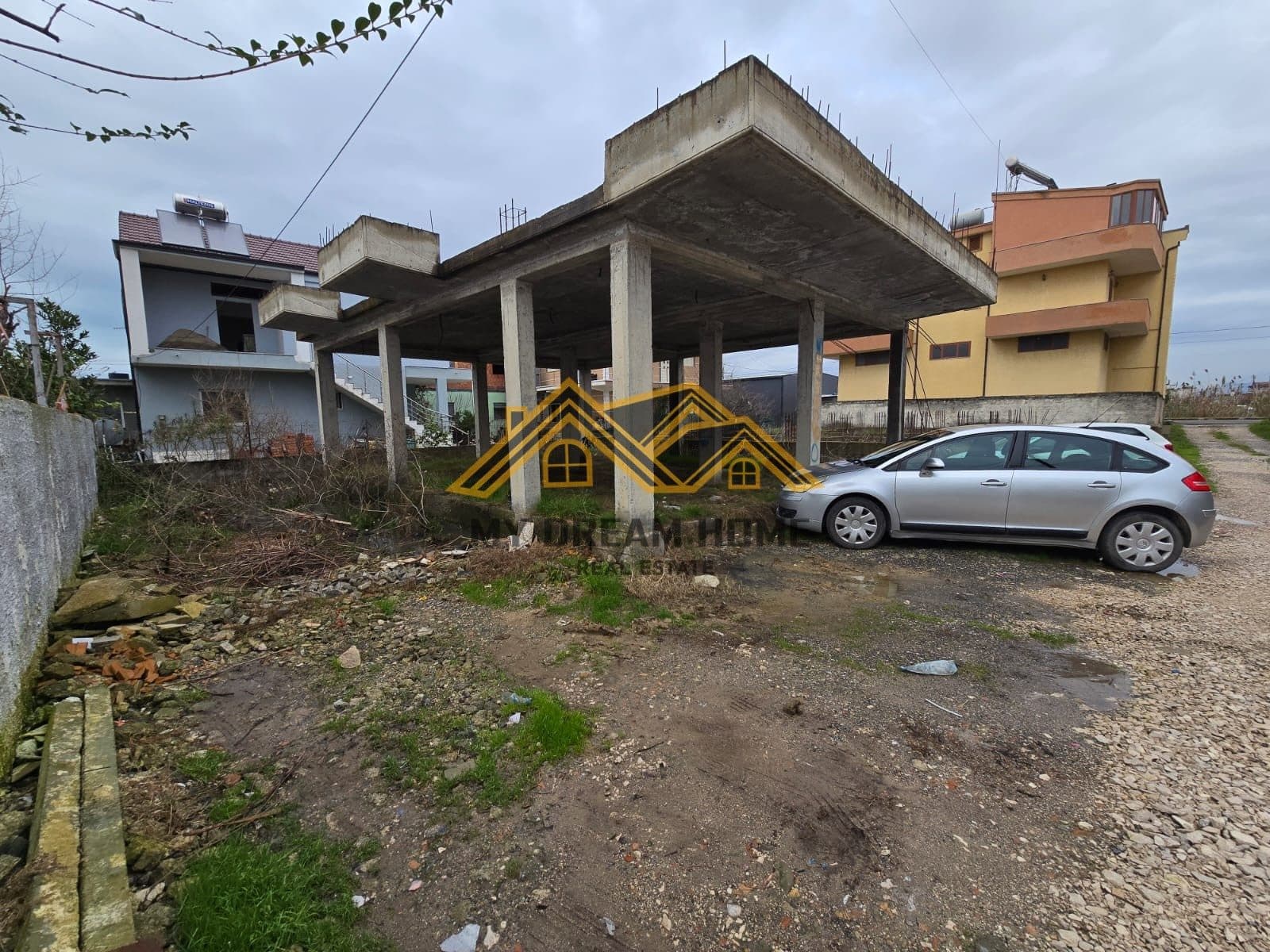 SHITET SHTEPI KARABINA 1 -KATESHE NE ISH KENETA DURRES!